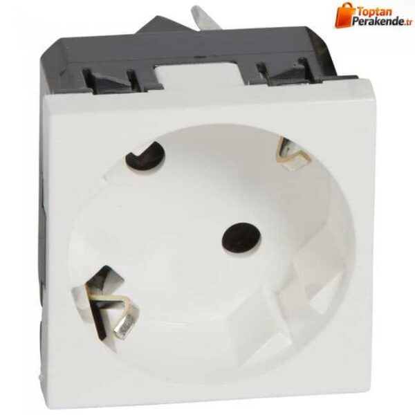 Legrand Sistem Armada 45°Açılı Şebeke Priz Beyaz - 077245
